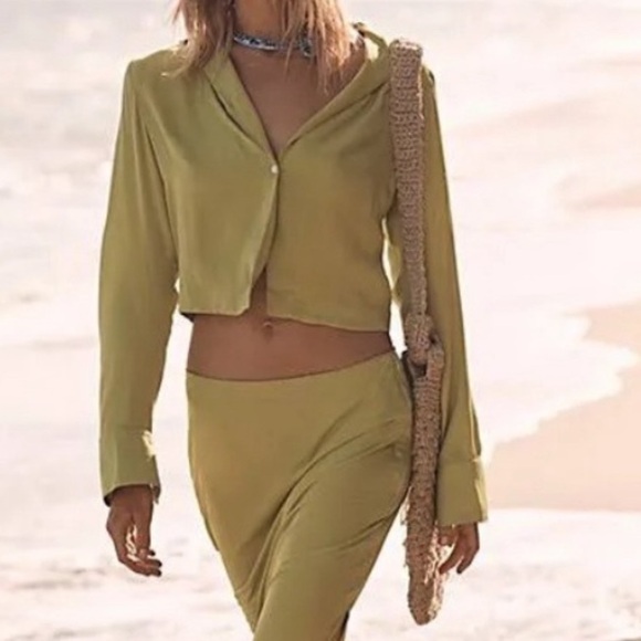 NWT Free People Viktoria Blouse in Chartreuse Size 6 Z572 - Picture 2 of 4